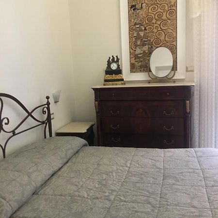 Ciro A Maschio Angioino Bed & Breakfast Наполи Екстериор снимка