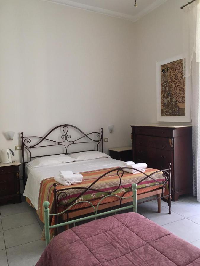Ciro A Maschio Angioino Bed & Breakfast Наполи Екстериор снимка