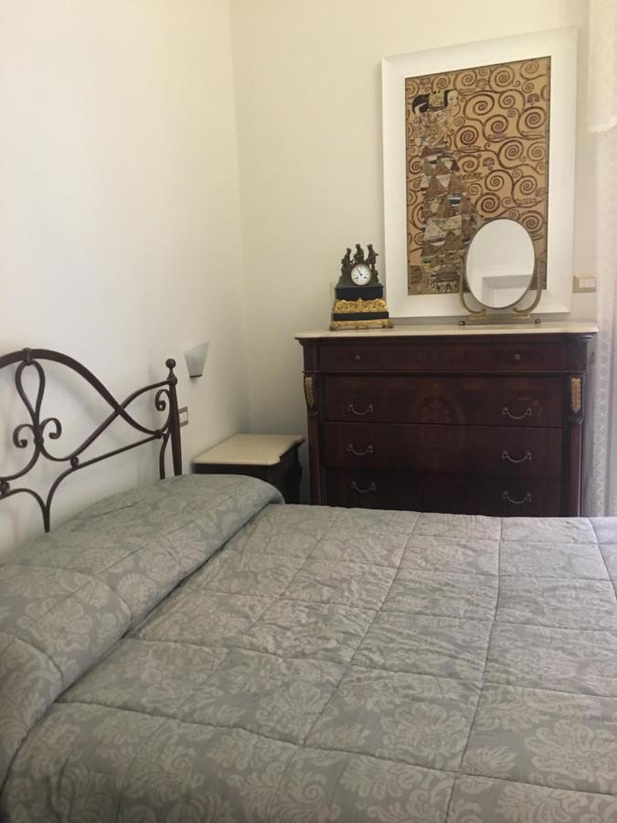 Ciro A Maschio Angioino Bed & Breakfast Наполи Екстериор снимка
